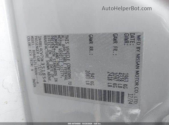 1N4BL4CV7SN351854 2025 NISSAN ALTIMA Light Blue Vista del compartimento del motor