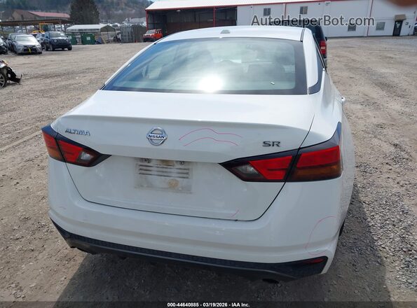 1N4BL4CVXKC257057 2019 NISSAN ALTIMA White 