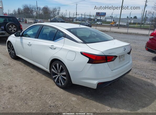 1N4BL4CVXKC257057 2019 NISSAN ALTIMA White Rear left