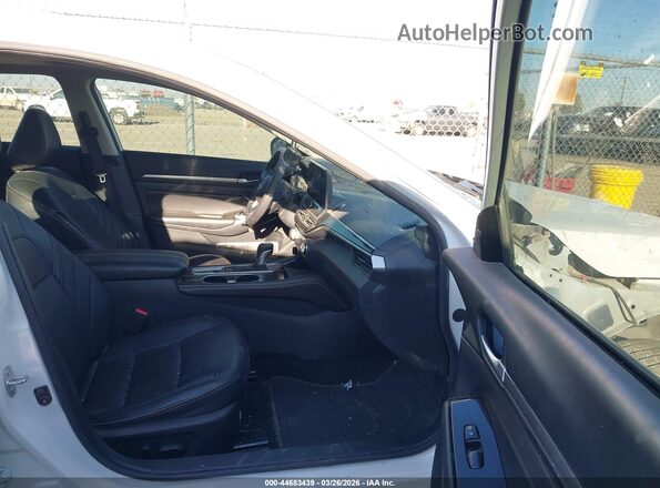 1N4BL4CW1RN361847 2024 NISSAN ALTIMA Белый Вид салона спереди