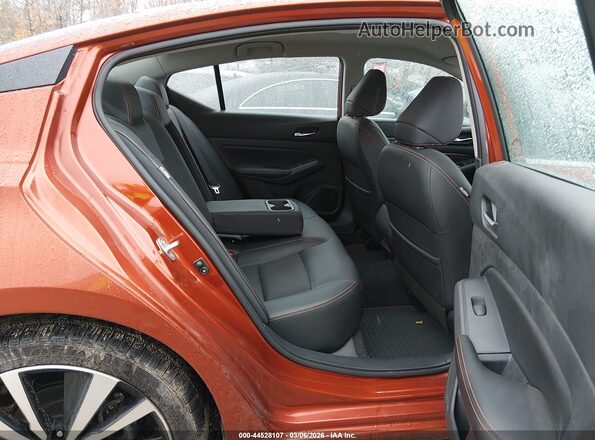 1N4BL4CW6MN389605 2021 NISSAN ALTIMA Orange VIN կոդի պիտակի տեսք
