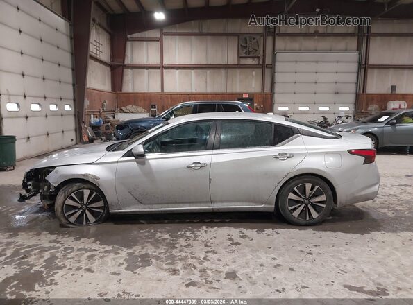 1N4BL4DV2MN416725 2021 NISSAN ALTIMA Серебряный Панорамный вид салона 360°