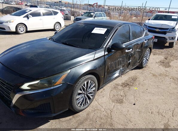 1N4BL4DV2PN366218 2023 NISSAN ALTIMA Black Вид спереду