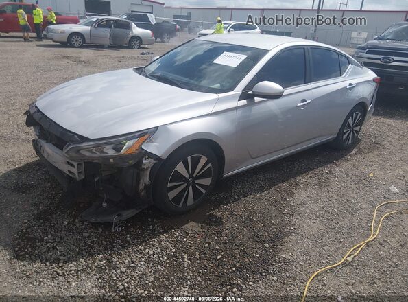 1N4BL4DV4MN343387 2021 NISSAN ALTIMA Серебряный Передняя левая четверть