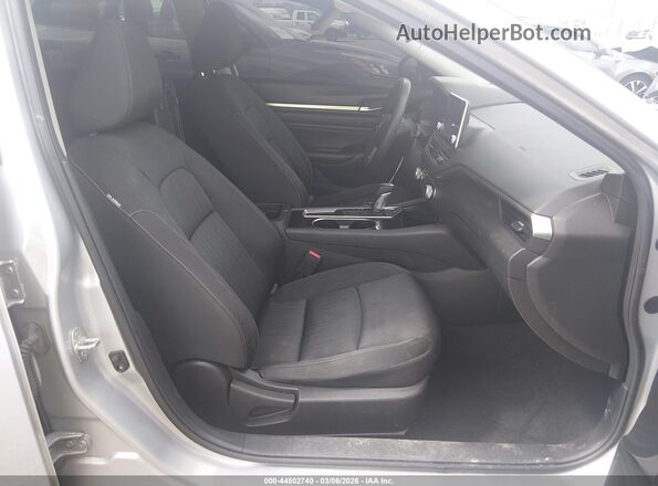 1N4BL4DV4MN343387 2021 NISSAN ALTIMA Серебряный Вид салона спереди