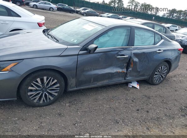 1N4BL4DV4SN339286 2025 NISSAN ALTIMA Gray Widok wnętrza z tyłu