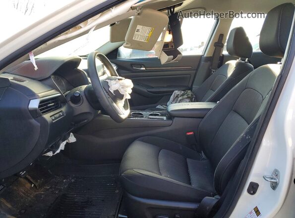 1N4BL4DV8RN354366 2024 NISSAN ALTIMA White 