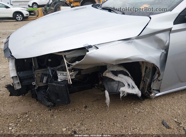 1N4BL4DW0NN366384 2022 NISSAN ALTIMA Silver Widok z przodu