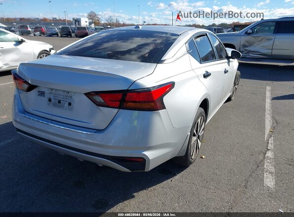 1N4BL4DW2NN344404 2022 NISSAN ALTIMA Silver Trasero derecho