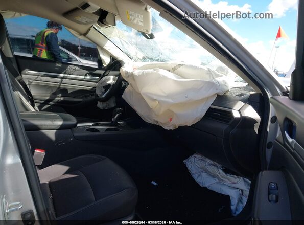 1N4BL4DW2NN344404 2022 NISSAN ALTIMA Silver Vista interior delantera