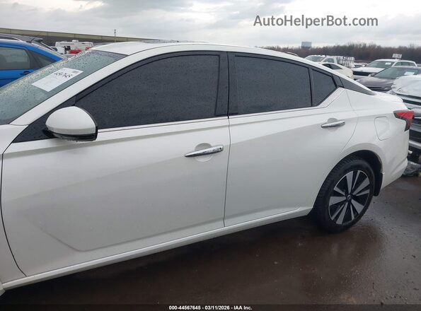 1N4BL4EW2KC183090 2019 NISSAN ALTIMA White 360 interior view