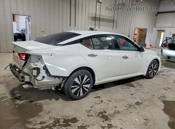 1N4BL4EW2NN317086 2022 NISSAN ALTIMA White Rear right