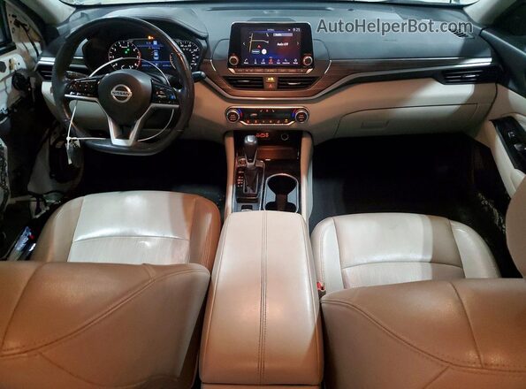1N4BL4EW2NN317086 2022 NISSAN ALTIMA White Dashboard view