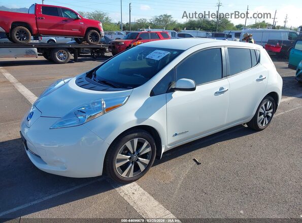 1N4BZ0CPXHC304055 2017 NISSAN LEAF White Front left