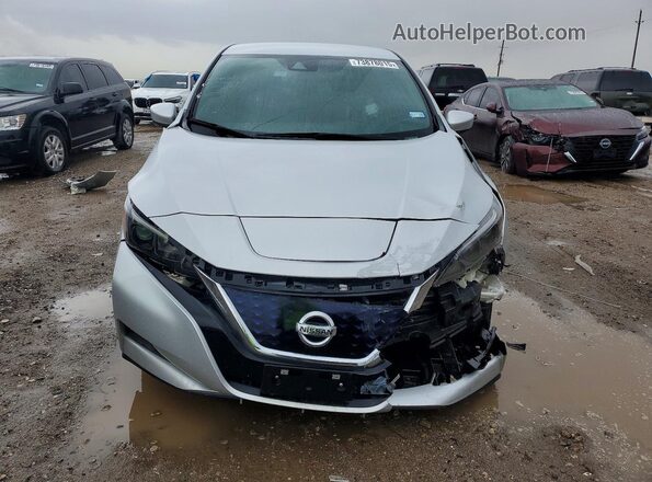 1N4BZ1BV7NC555438 2022 NISSAN LEAF Серебряный Вид спереди