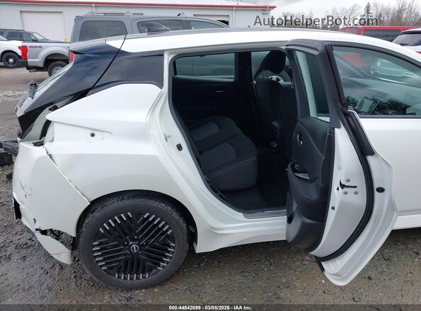 1N4CZ1CV1RC551815 2024 NISSAN LEAF White Вид наклейки з VIN-кодом