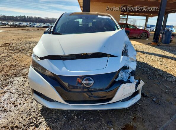 1N4CZ1CV6PC560619 2023 NISSAN LEAF Белый Вид спереди