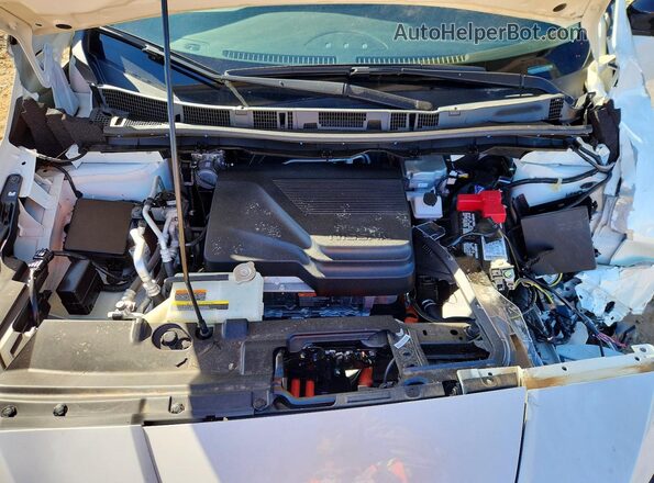 1N4CZ1CV6PC560619 2023 NISSAN LEAF Белый Вид подкапотного пространства