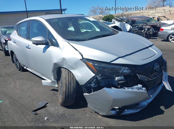 1N4CZ1CVXPC558338 2023 NISSAN LEAF Silver Front view