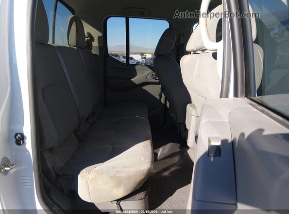 1N6AD0FR8KN762817 2019 NISSAN FRONTIER White Widok naklejki z numerem VIN