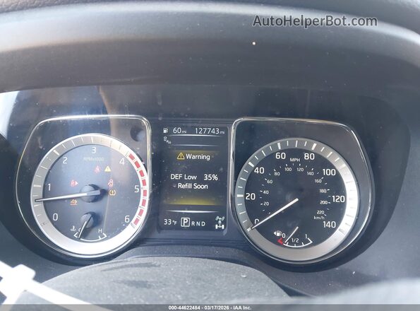 1N6BA1F40JN543646 2018 NISSAN TITAN XD Черный Вид задних сидений