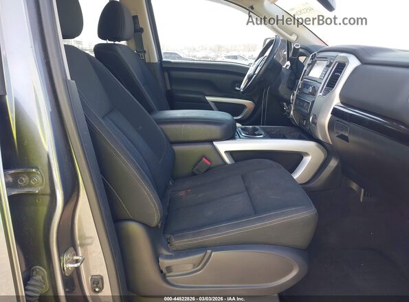 1N6BA1F47JN526987 2018 NISSAN TITAN XD Silver Սալոնի դիմացի տեսք