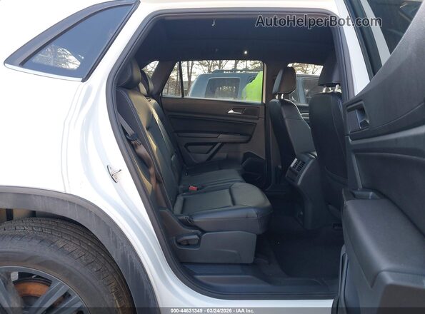 1V26E2CAXLC228097 2020 VOLKSWAGEN ATLAS White Widok naklejki z numerem VIN