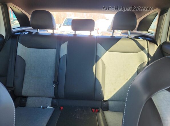 1V2BMPE81RC013614 2024 VOLKSWAGEN ID.4 White Widok tylnych siedzeń
