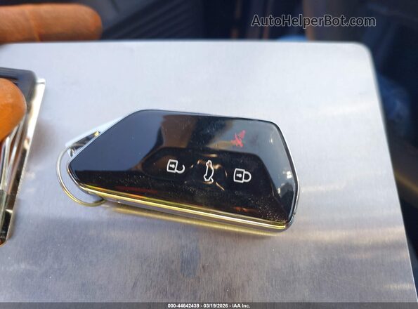 1V2BMPE86RC006870 2024 VOLKSWAGEN ID.4 Black Vista del salpicadero
