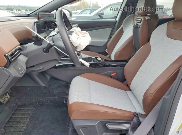 1V2BMPE87PC055167 2023 VOLKSWAGEN ID.4 White Vista interior delantera