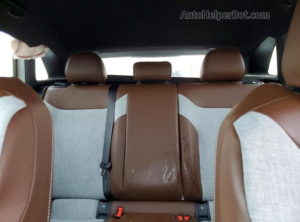 1V2BMPE87PC055167 2023 VOLKSWAGEN ID.4 White Vista de los asientos traseros