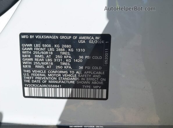 1V2CR2CA0RC556841 2024 VOLKSWAGEN ATLAS White 