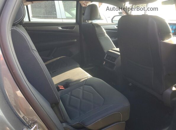 1V2DE2CA6SC217488 2025 VOLKSWAGEN ATLAS Gray Widok tylnych siedzeń
