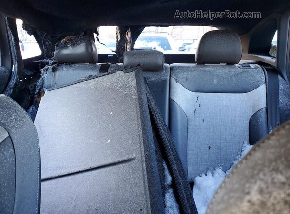 1V2DSPE82SC013674 2025 VOLKSWAGEN ID.4 Gray Widok tylnych siedzeń