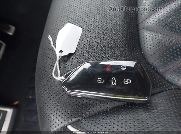 1V2FE2CA5RC229506 2024 VOLKSWAGEN ATLAS Black წინა პანელის ხედი