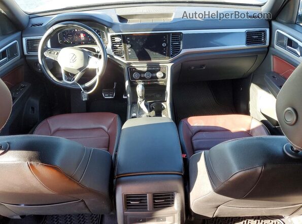 1V2FE2CA7PC212154 2023 VOLKSWAGEN ATLAS Gray Widok deski rozdzielczej