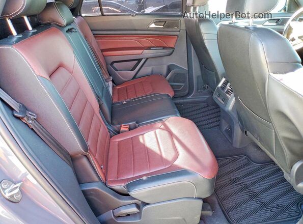 1V2FE2CA7PC212154 2023 VOLKSWAGEN ATLAS Gray Widok wnętrza z tyłu
