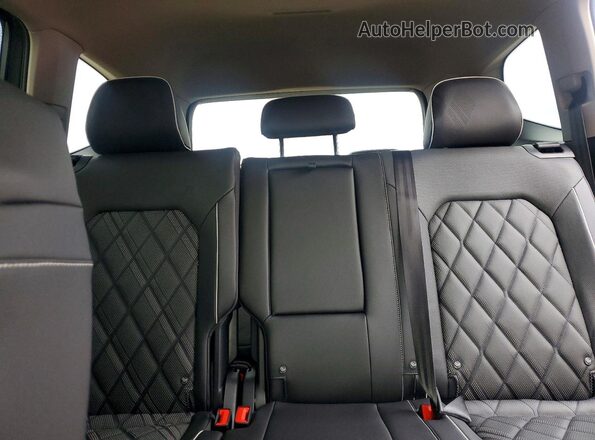 1V2FN2CAXTC505119 2026 VOLKSWAGEN ATLAS Green Rear seats view