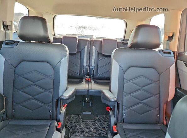 1V2GR2CA4RC604035 2024 VOLKSWAGEN ATLAS Серый Вид задних сидений