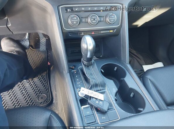 1V2JR2CA0MC564938 2021 VOLKSWAGEN ATLAS White Vista del salpicadero
