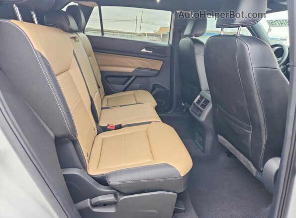 1V2KC2CA9MC210969 2021 VOLKSWAGEN ATLAS White Rear seats view