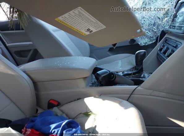 1V2LP2CA2PC540207 2023 VOLKSWAGEN ATLAS White Front interior view