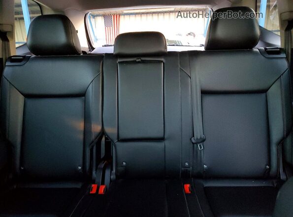 1V2LR2CA2KC513608 2019 VOLKSWAGEN ATLAS Silver 