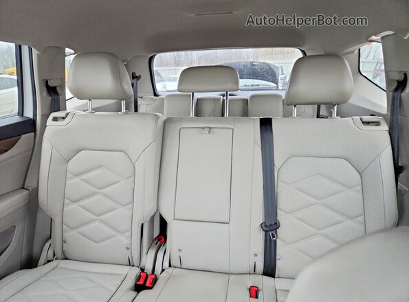 1V2LR2CAXRC559794 2024 VOLKSWAGEN ATLAS Белый Вид задних сидений