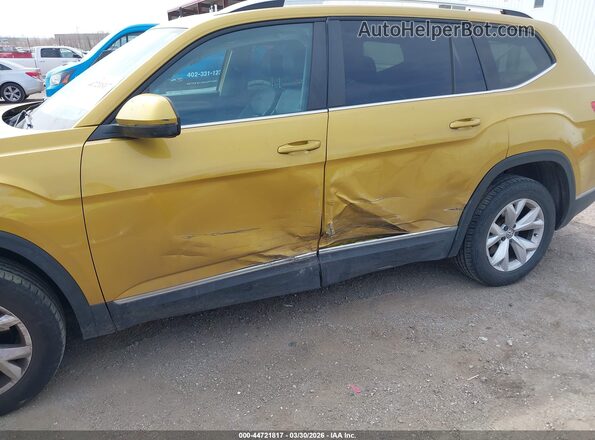 1V2MR2CA9JC525936 2018 VOLKSWAGEN ATLAS Gold Front view