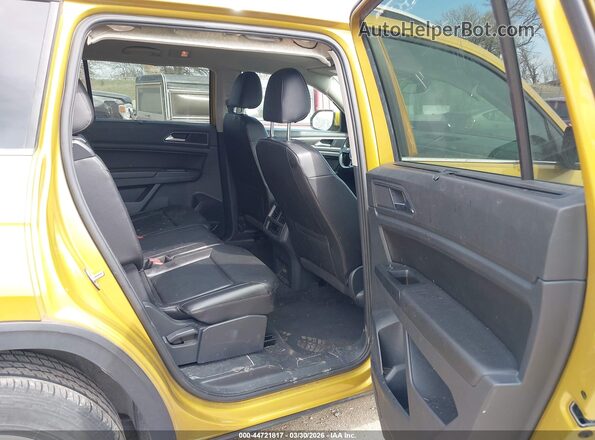 1V2MR2CA9JC525936 2018 VOLKSWAGEN ATLAS Gold VIN sticker view