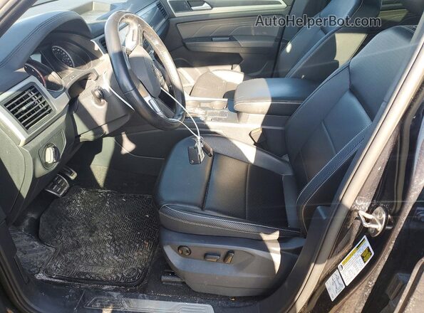 1V2PE2CA0MC231077 2021 VOLKSWAGEN ATLAS Black Front interior view