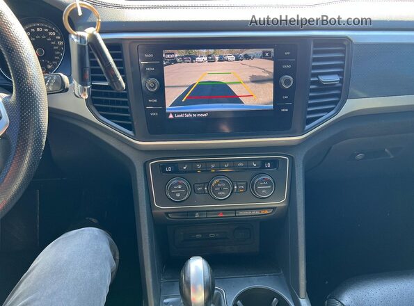 1V2PE2CA1MC238765 2021 VOLKSWAGEN ATLAS White Vista de los asientos traseros