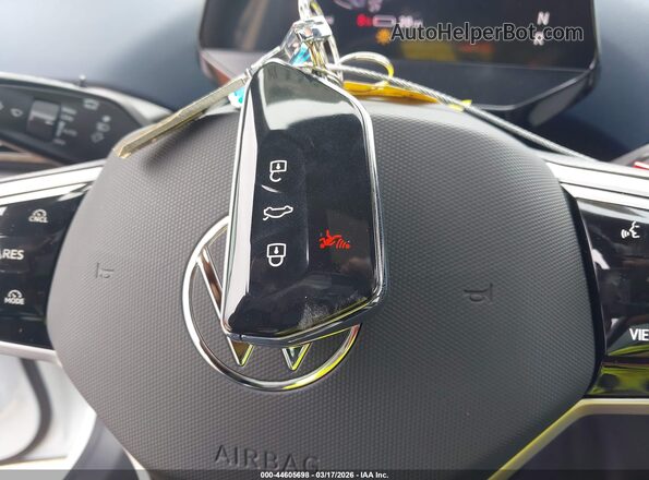 1V2VRPE87SC016828 2025 VOLKSWAGEN ID.4 White Вид панелі приладів