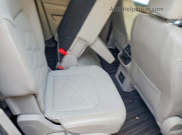 1V2WR2CA9RC542871 2024 VOLKSWAGEN ATLAS Красный Вид задних сидений